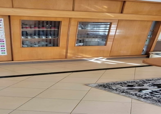 🏡 Maison R+1 spacieuse avec dépôt et terrasse