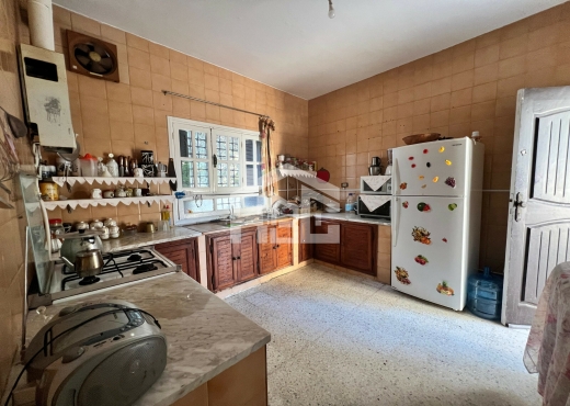 A vendre villa de 525 m² à Ghazela