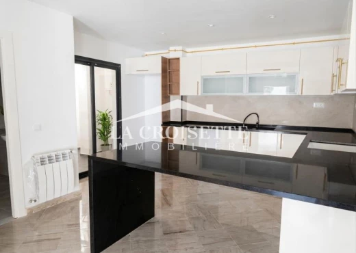 villa À Louer à TUNIS - villa S+2 avec jardin et piscine - Immobiliere.tn - Photo 2