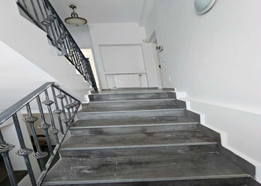 Triplex  Meublé  à El Menzah 1