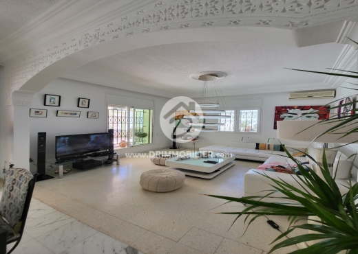 A Vendre Villa avec piscine à Zarzis