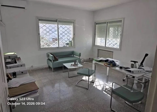bureau À Louer à TUNIS - ÉTAGE D’UNE VILLA A USAGE BUREAUTIQUE - Immobiliere.tn