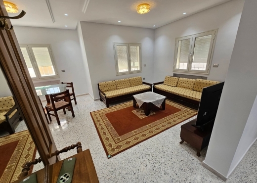 📍 ARIANA ESSOUGHRA: REZ-DE-CHAUSSÉE DE VILLA S+3