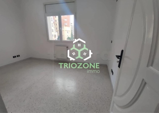 A Vendre Appart S+2 Cité Wahat