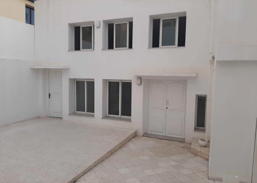 bureau À Louer à TUNIS - Bureaux S3  avec parking - Immobiliere.tn - Photo 3