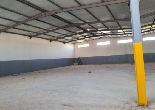 À louer : Dépôt industriel 1000 m²