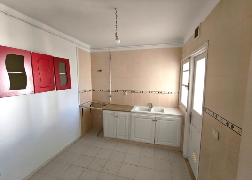 Appartement S+2 sécurisé avec park