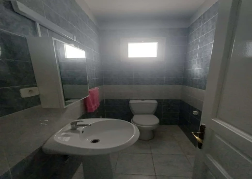 Étage de villa À Louer à ARIANA - Etage ville s3 ennaser - Immobiliere.tn - Photo 11
