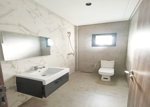 AL Bureaux à Den Den