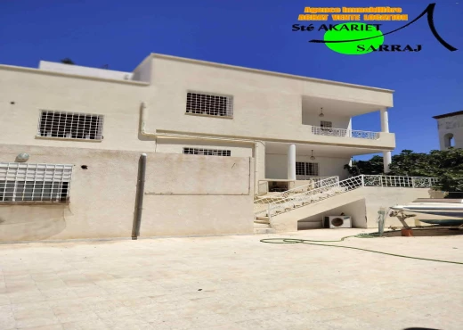 villa À Vendre à SOUSSE - Villa style triplex - Immobiliere.tn