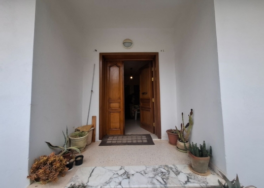 Maison 3 niveaux à vendre à Mourou