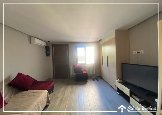 une bellle villa avec piscine à chotrana 3