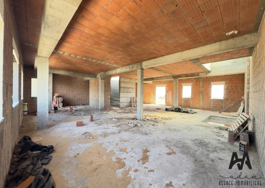 À LOUER — IMMEUBLE R+4