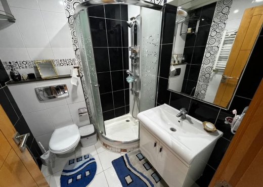 MENZAH 9 C : APPARTEMENT S+4 AVEC