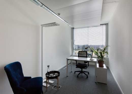 Un bureau au design remarquable pour 2 personnes à Tunis, Le Golfe de Tunis