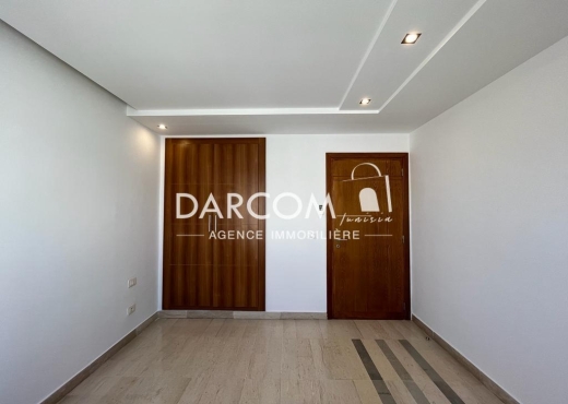 bel appartement s+2 J.de Carthage